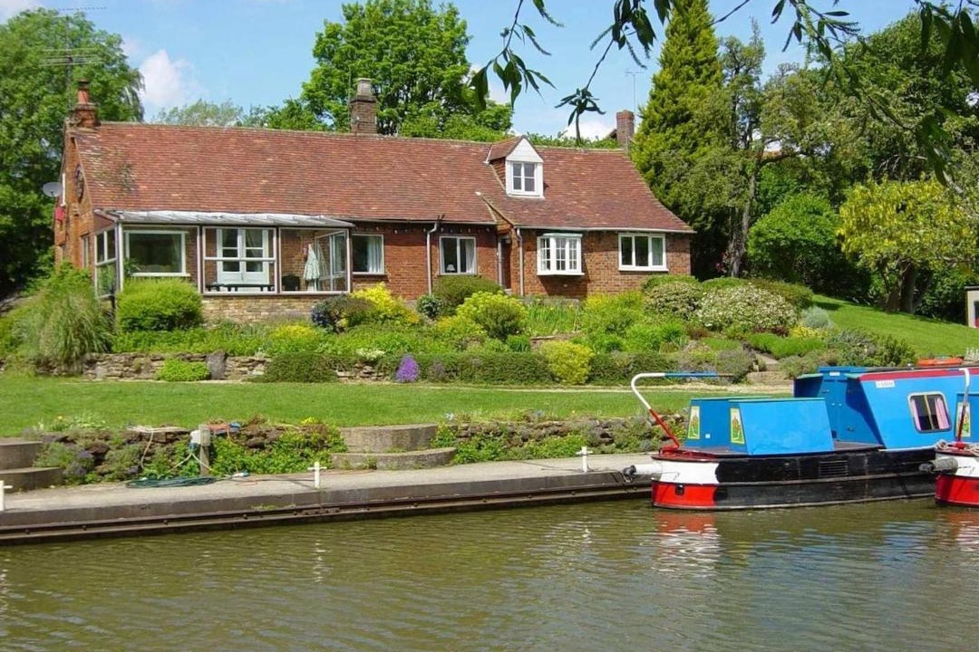 Photo of Others in Linslade