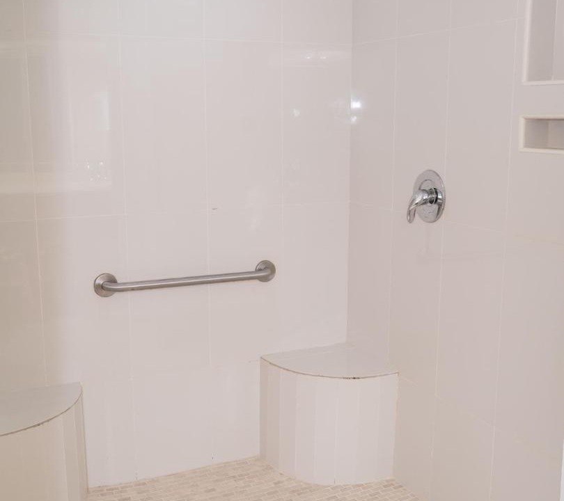Photo of Bathroom in Paradise Island