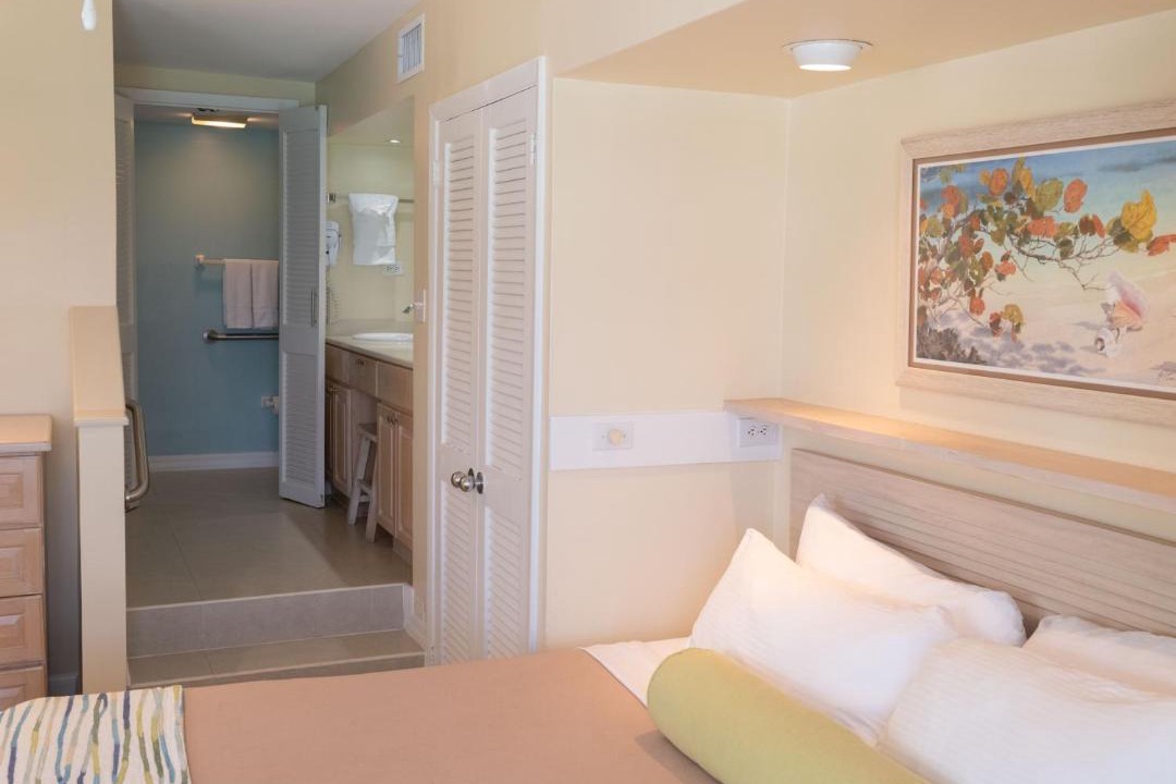 Photo of Bedroom in Paradise Island