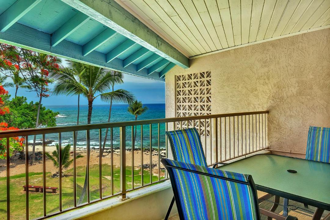 Photo of Patio Balcony in Historic Kailua Village