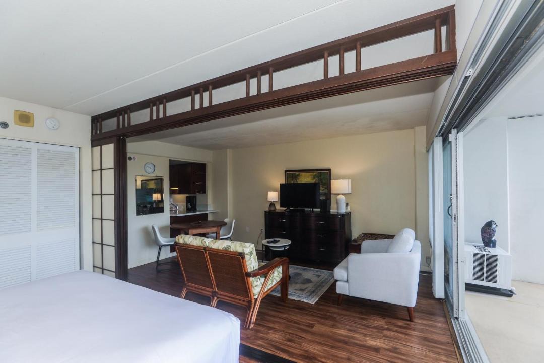 Photo of Bedroom in Waikiki