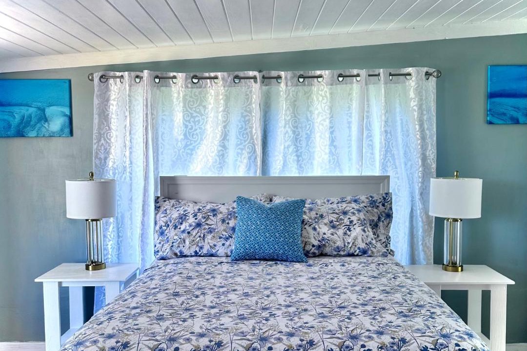 Photo of Bedroom in Rolle Town