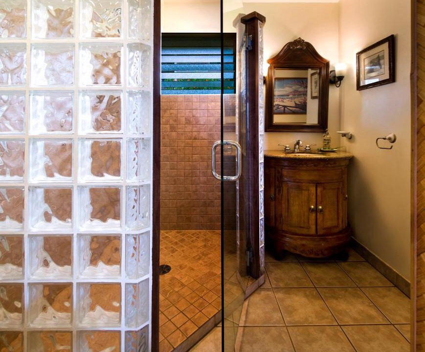 Photo of Bathroom in Hana