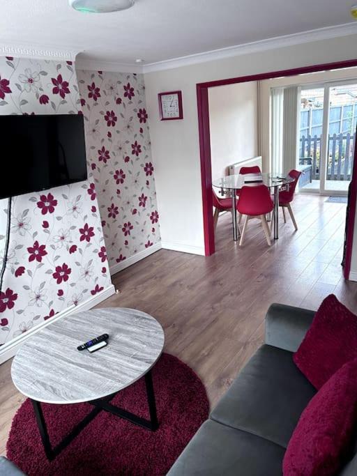 Photo of Livingroom in Luton