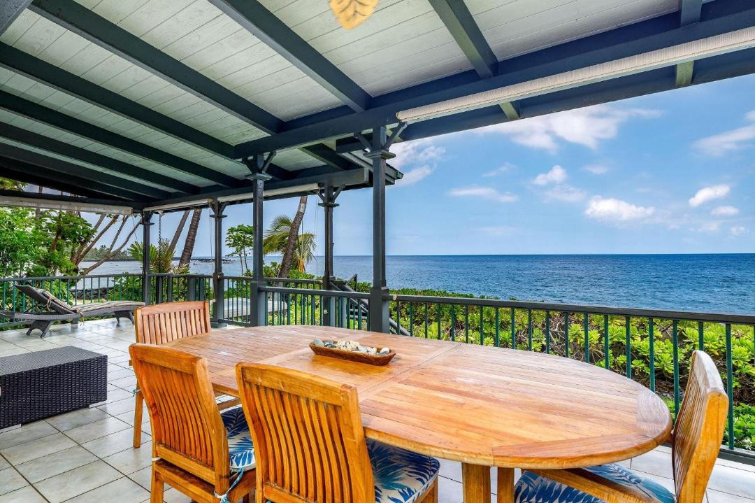 Photo of Patio Balcony in Kahaluu Bay