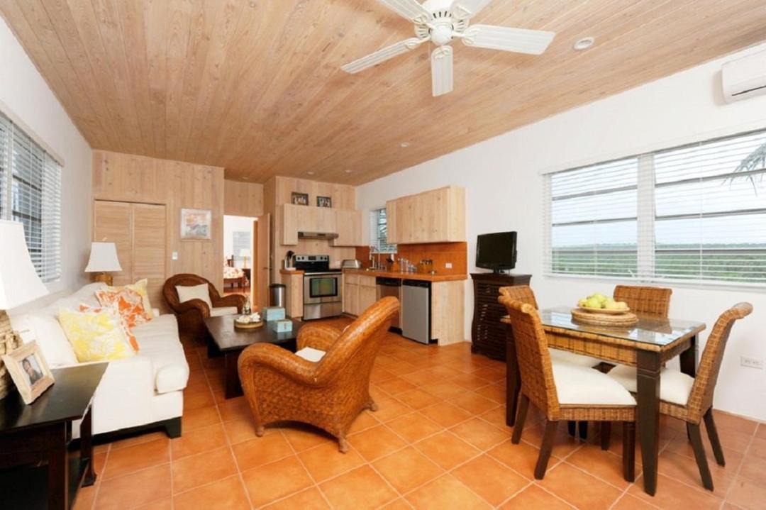 Photo of Livingroom in Governor's Harbour