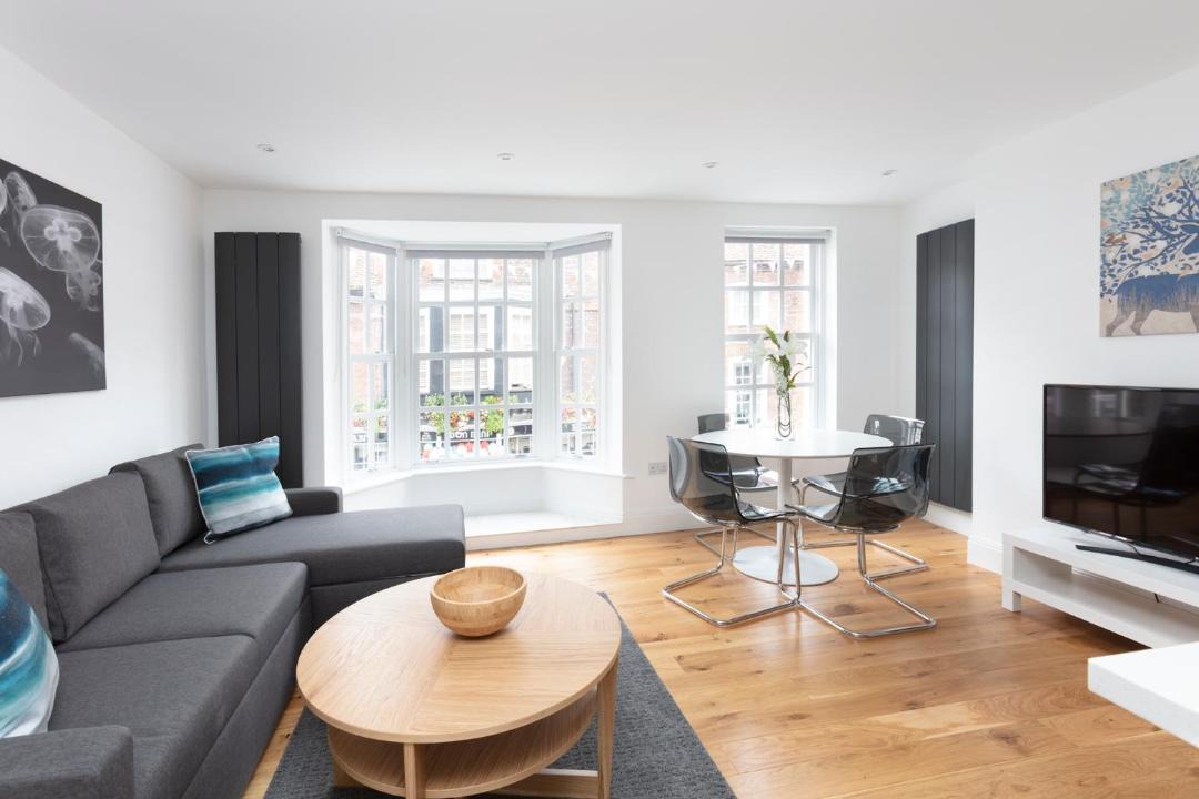 Photo of Livingroom in Eton