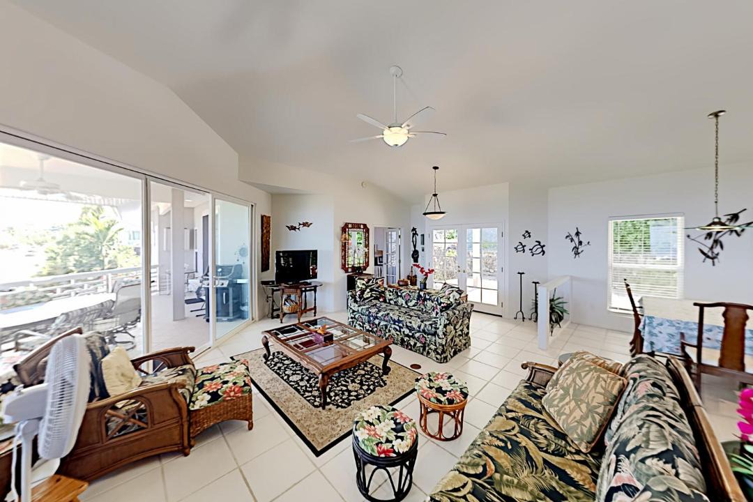 Photo of Livingroom in Kailua-Kona