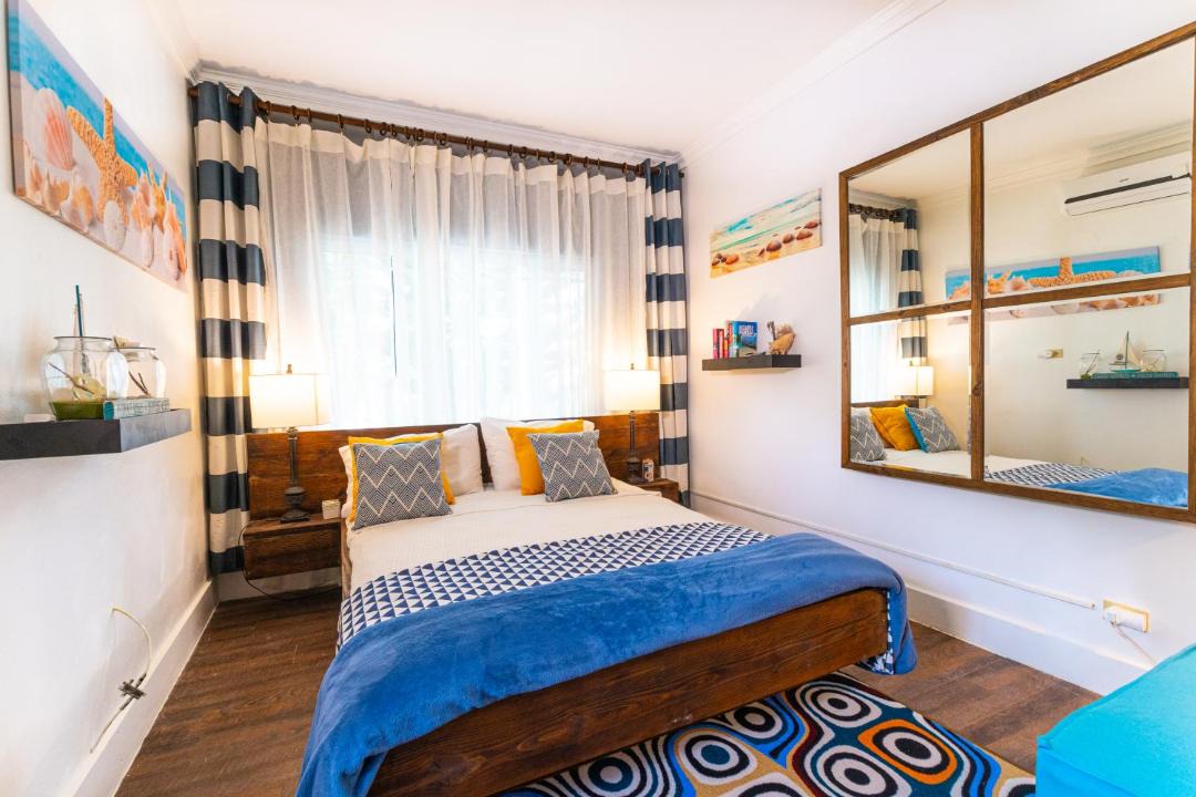 Photo of Bedroom in Nassau