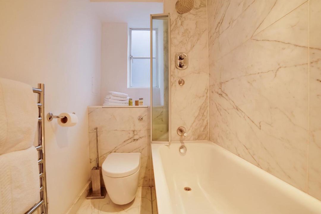 Photo of Bathroom in Courtfield