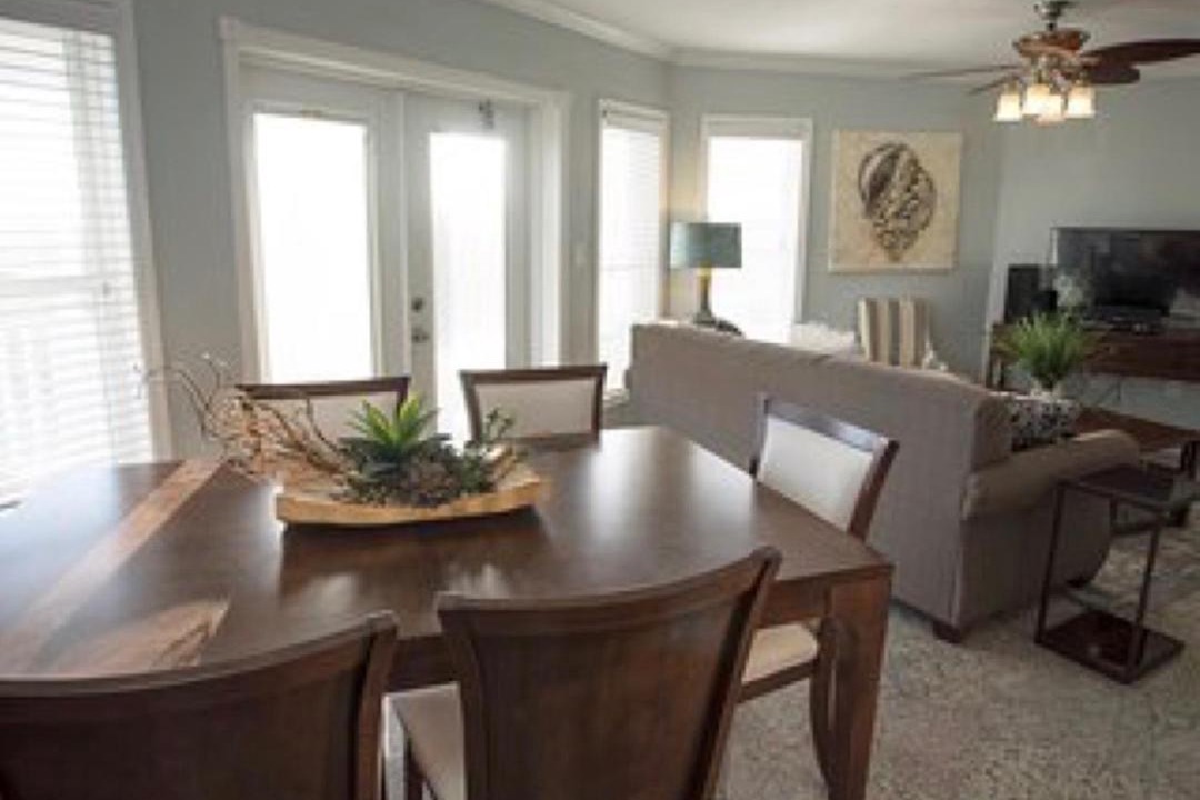 Photo of Livingroom in Bahamas Terrace