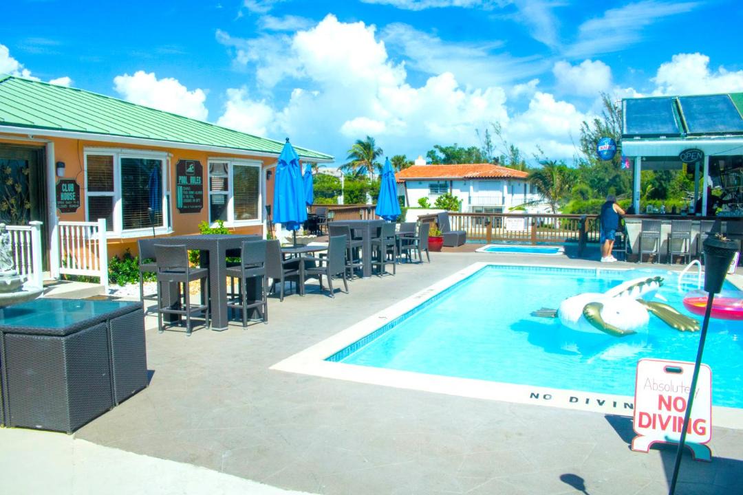 Photo of Others in Bahamas Terrace