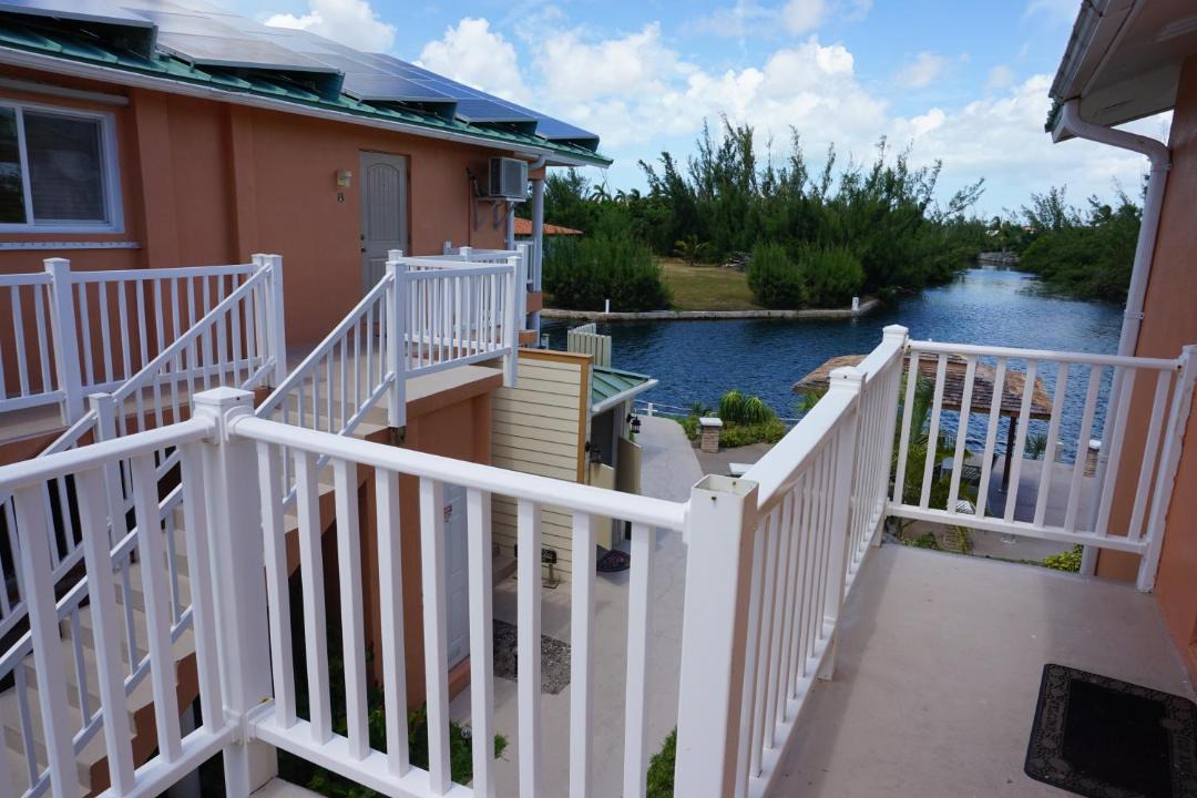 Photo of Others in Bahamas Terrace