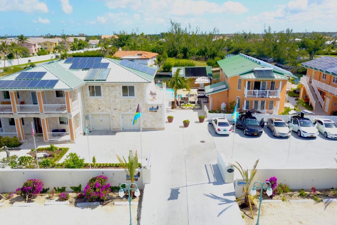 Photo of Others in Bahamas Terrace