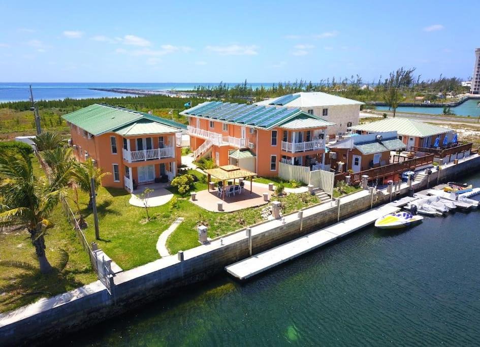 Photo of Outdoor in Bahamas Terrace