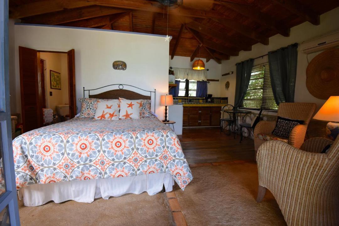 Photo of Bedroom in Pigeon Cay