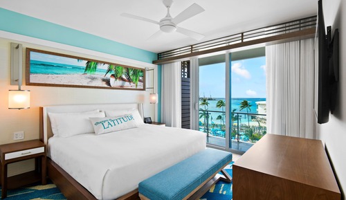 Deluxe Room, 1 King Bed, Balcony, Oceanfront