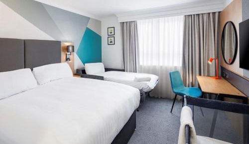 Double Room with Sofa Bed - Non-Smoking