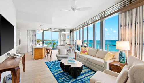 Two-Bedroom Apartment with Balcony and Sea View