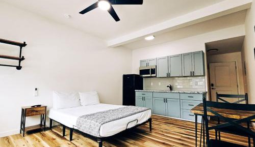 Studio Apartment