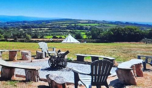 Bella the Bell Tent (Glamping, No pets)