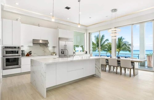 Nassau House | Perfect Getaway! Luxurious Modern Oceanfront Villa w/Pool + More @ Nassau
