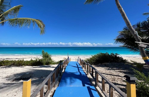 Farmer's Hill Apartment | Exuma Palms Resort located at Three Sisters Beach on Exuma, The Bahamas