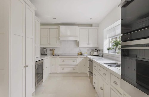 Stanton Cottage | Lindisfarne - Stanton, Broadway, sleeps 4 guests in 2 bedrooms